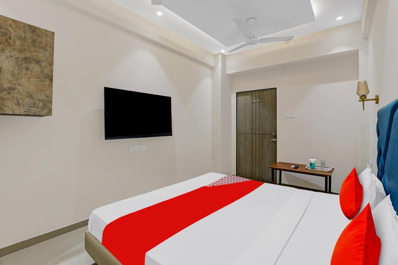 Hotel O Shree Palace Utrān Kültér fotó