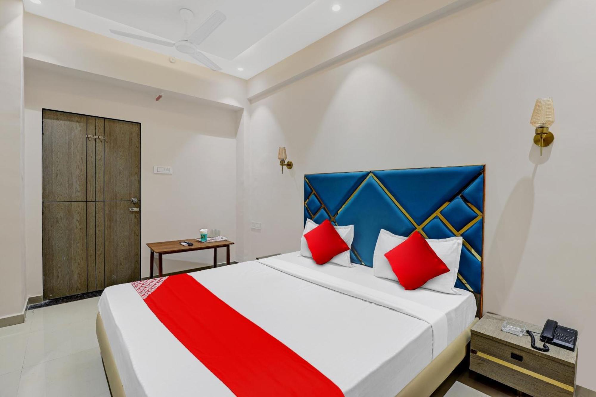 Hotel O Shree Palace Utrān Kültér fotó