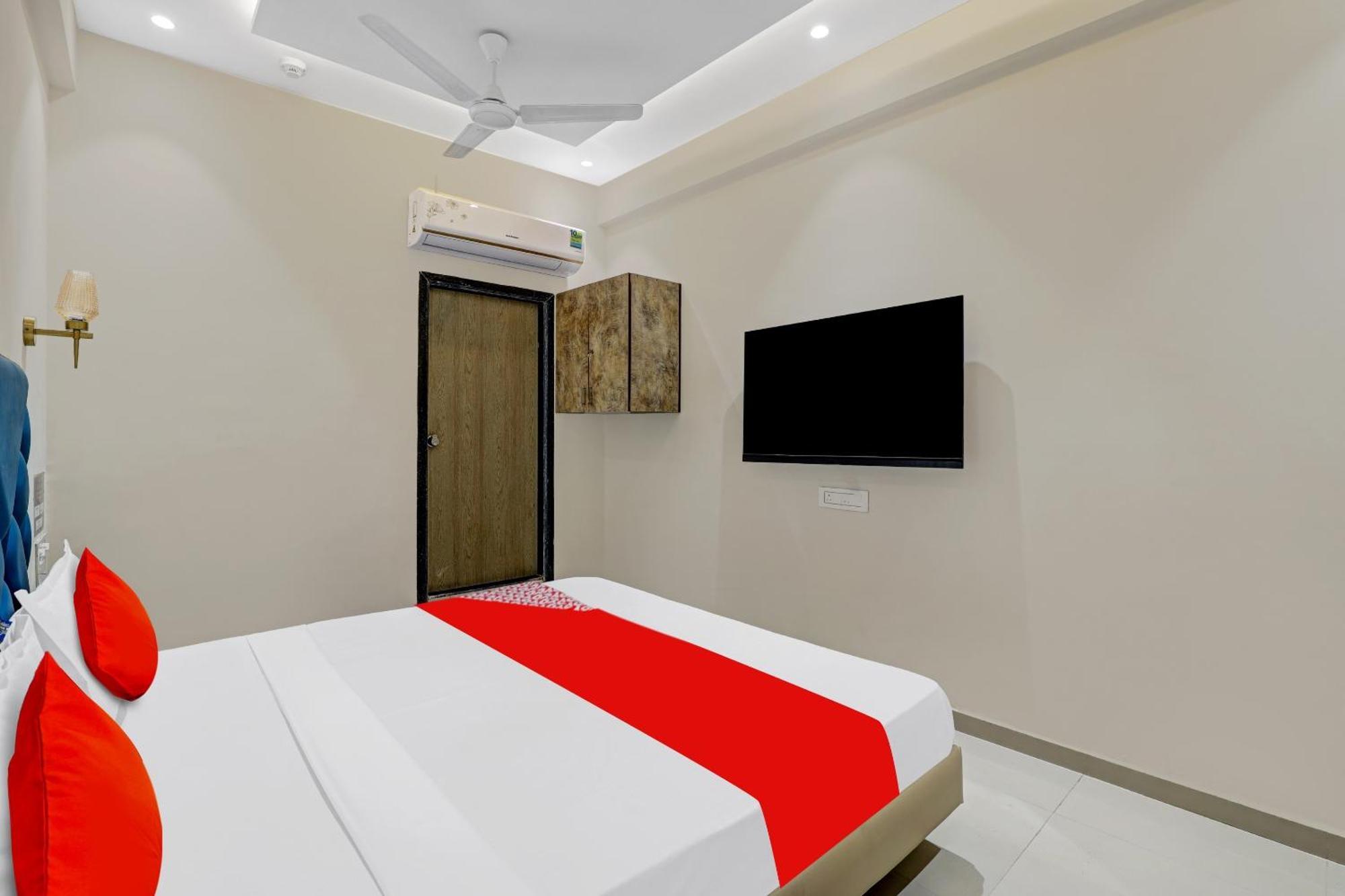 Hotel O Shree Palace Utrān Kültér fotó